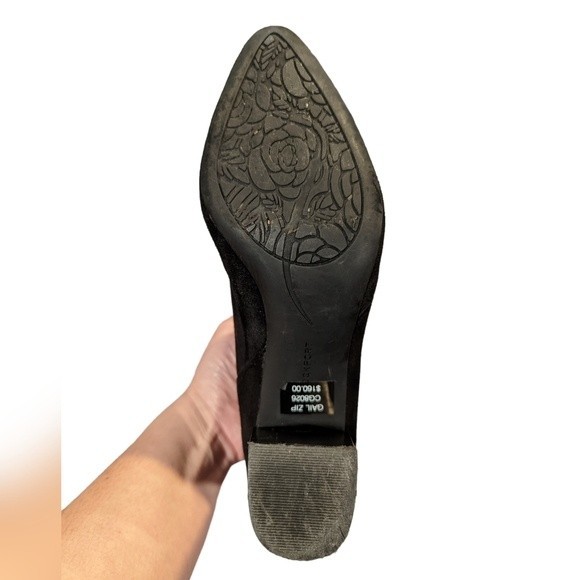 Rockport Black Micro Suede Ankle Boots Size 7 Block Heel Side Zip Closure Gail - Picture 15 of 16